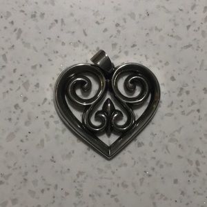 ❤️SALE❤️French heart pendant (medium)